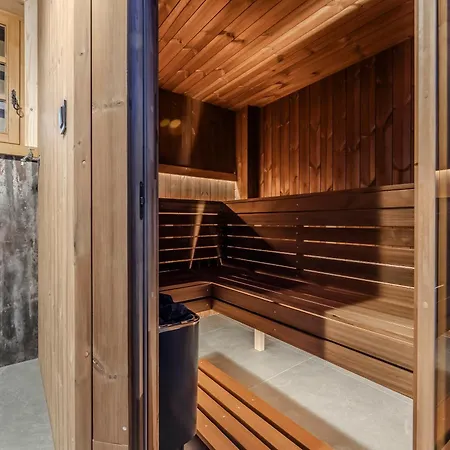 Czorna U Chocykow & מלון דירות 3*