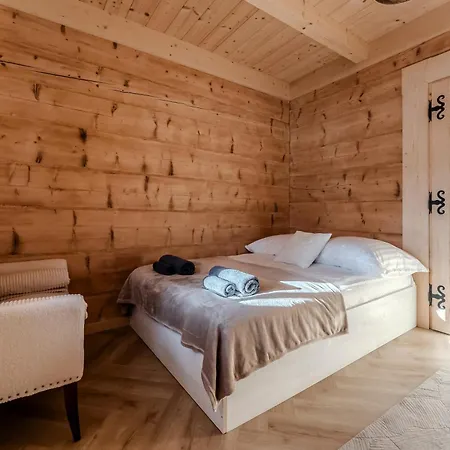 מלון דירות Czorna U Chocykow & 3*