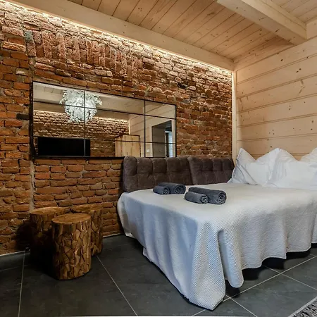 מלון דירות Czorna U Chocykow & 3*